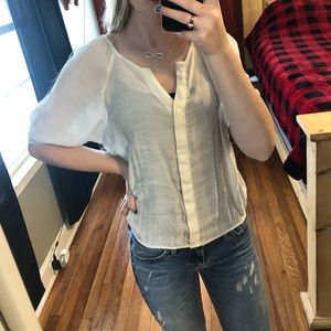 White 3- quarter sleeve dress shirt